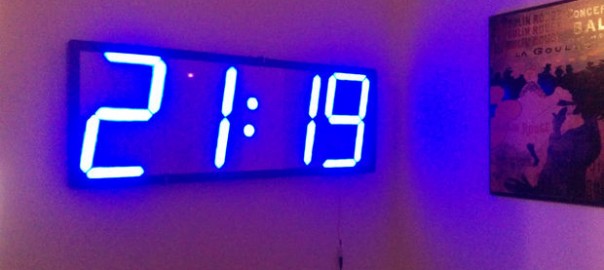 Arduino LED Wall clock using WS2811