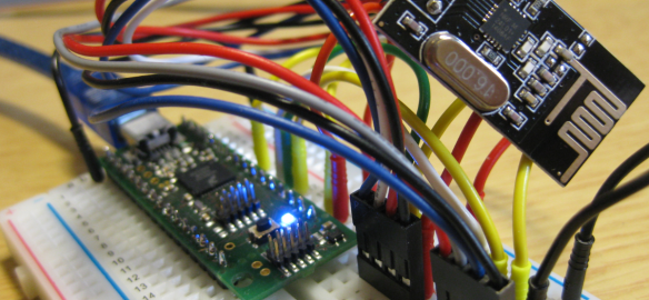 nRF24L01+ 2.4 GHz wireless connectivity with the TinyK20 board