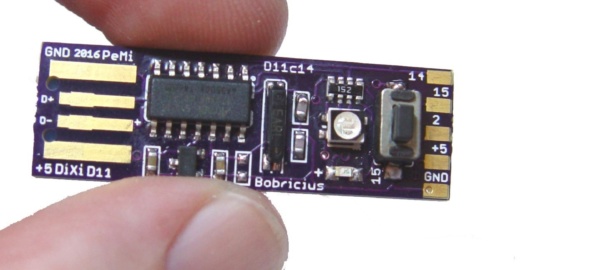 DiXi – arduino sam D11 usb stick