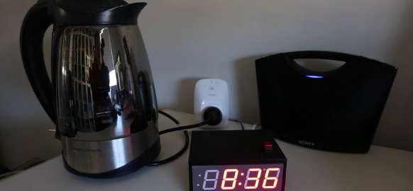 Time Machine – A Smart Clock That Does What You Say Using Alexa Voice Service