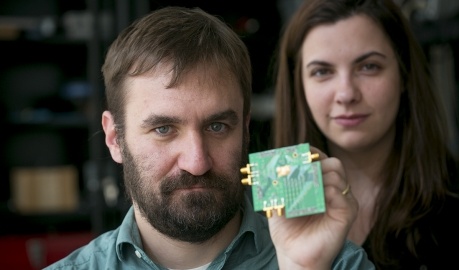 Send & Receive Radio With A Single Chip