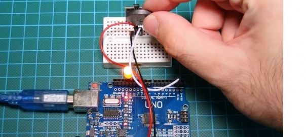 Using a Hall Effect Sensor with Arduino