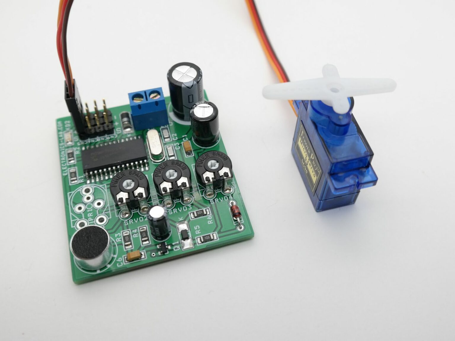 Sound to RC Servo Driver - Electronics-Lab.com