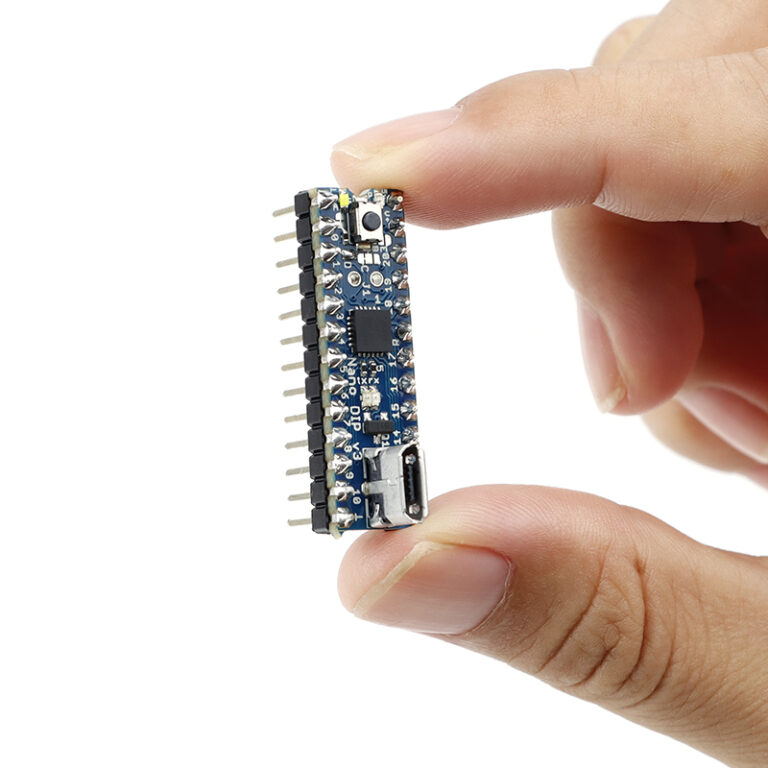 Smallest complete Arduino board - Electronics-Lab.com