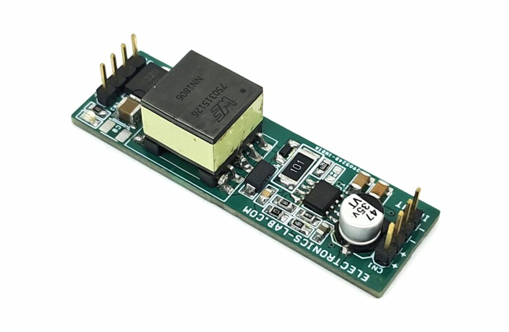 Isolated Flyback Converter with 18V-28V Input and 12V Output