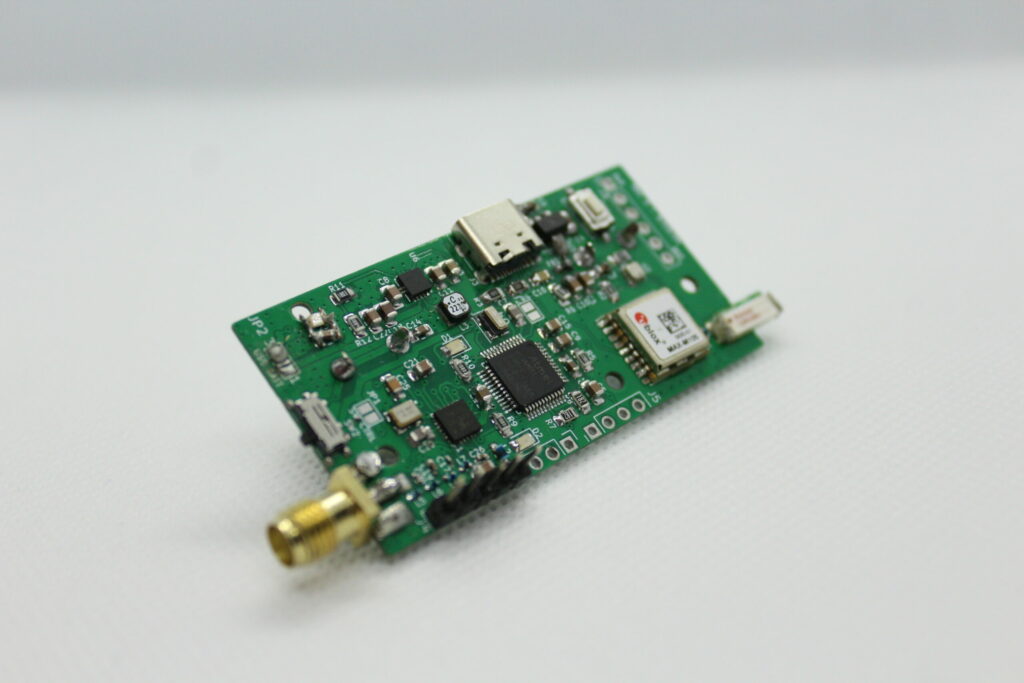 Tiny4FSK: A Compact Lightweight Tracking System for High-Altitude Balloon Projects