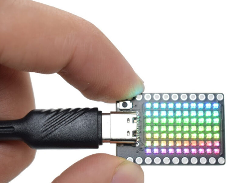 Nova is A RP2040-based Board with Integrated 7×10 LED Matrix for Compact Projects